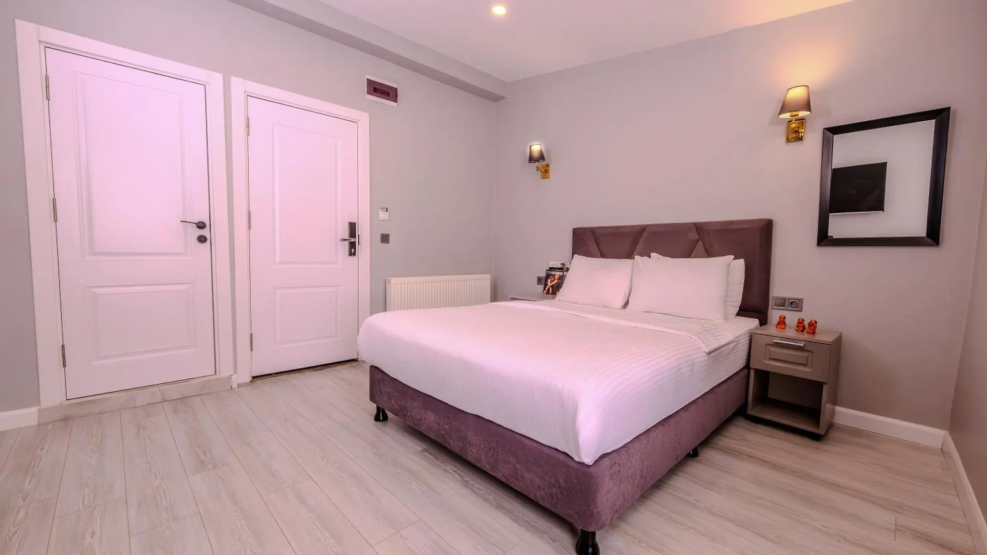 Rubby Hotel Kadikoey contacts